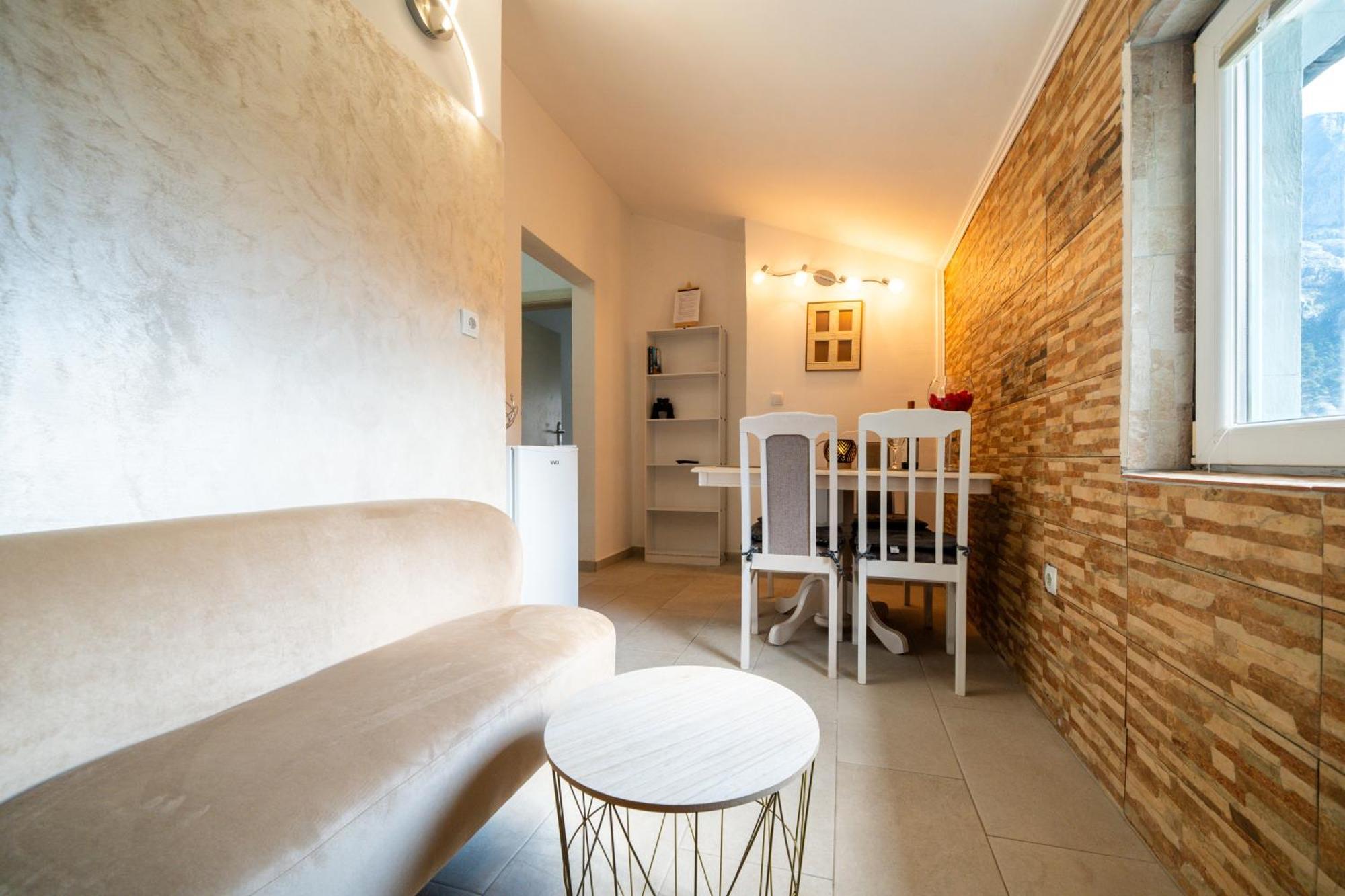 Apartments Vukovic Котор Екстер'єр фото