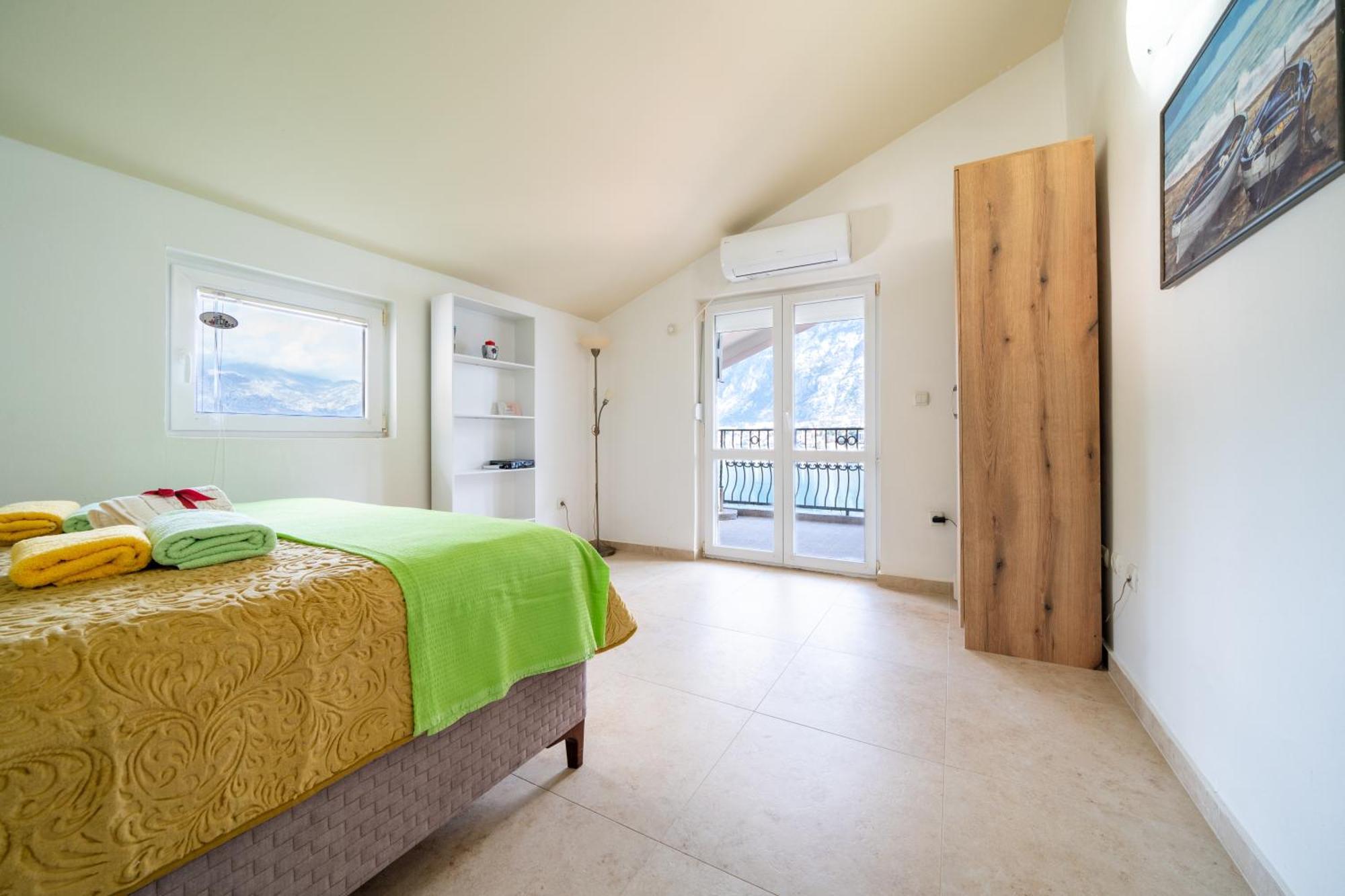 Apartments Vukovic Котор Екстер'єр фото
