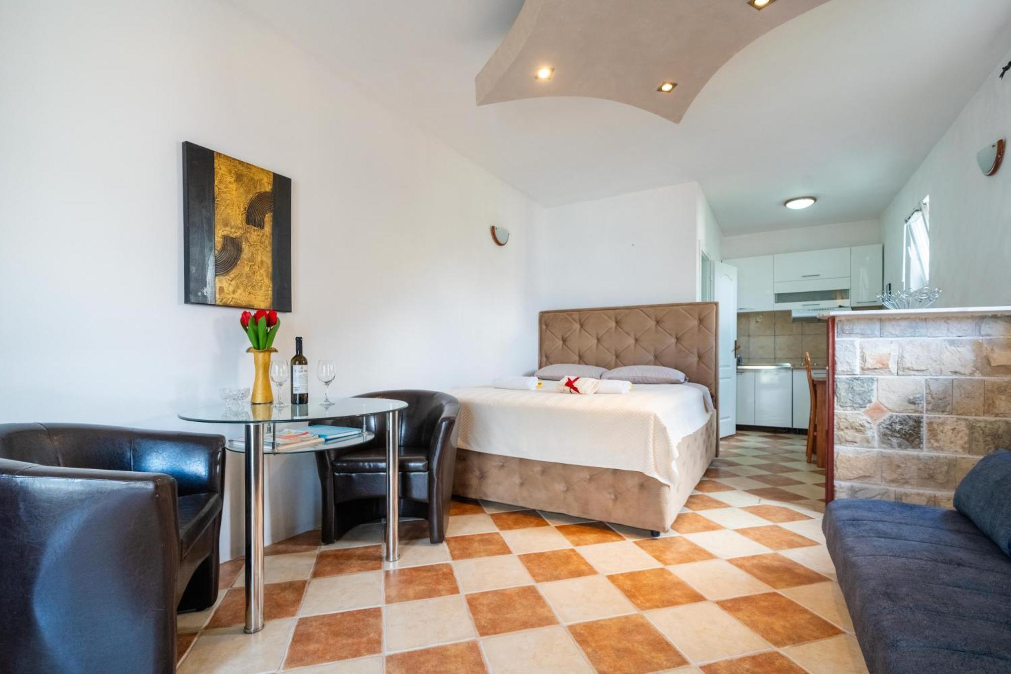 Apartments Vukovic Котор Екстер'єр фото